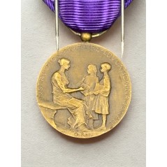 Médaille d'honneur de l'enseignement du premier degré