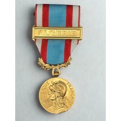 Médaille commémorative des opérations de sécurité et de maintien de l’ordre