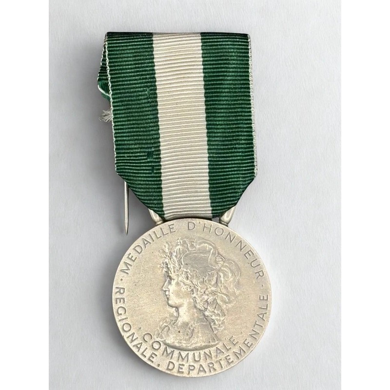 Médaille d’honneur régionale, départementale et communale