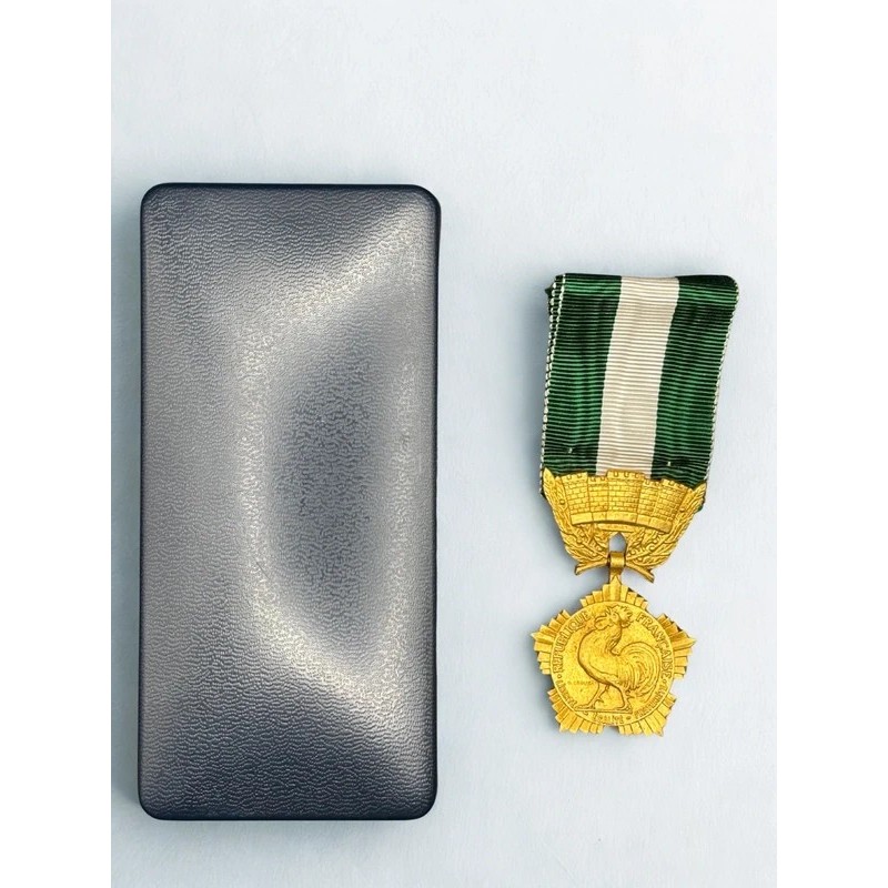 Médaille d’honneur départementale et communale