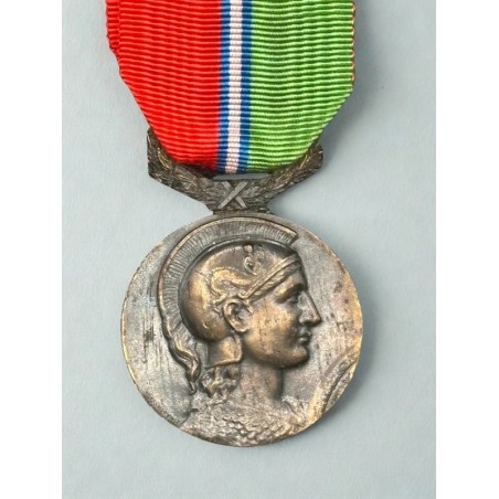 Médaille du Syndicat Général du Commerce et de l'Industrie - Attribuée en 1975