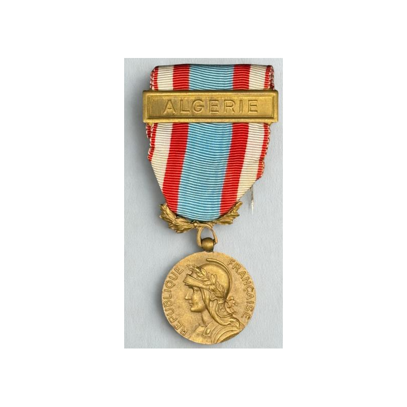 Médaille commémorative des opérations de sécurité et de maintien de l’ordre Médaille commémorative des opérations de sécurité et de maintien de l’ordre
