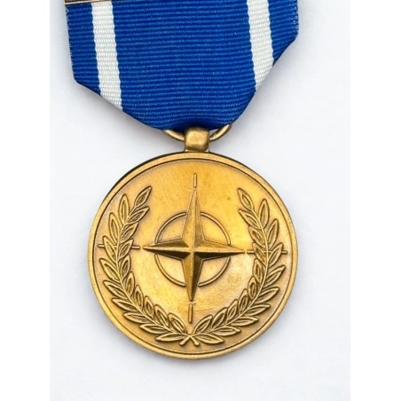 Médaille de l'OTAN pour l'ex-Yougoslavie